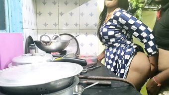性欲旺盛的印度女人在...