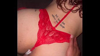 业余拉丁美女的大屁股...