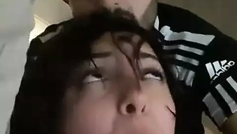 棕色美女被继兄肛交并...