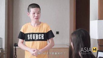 少女(18+)模特袁...