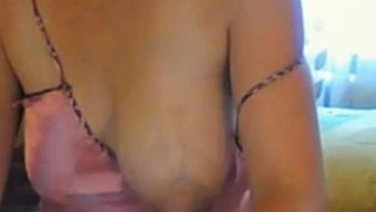 大自然的乳房和业余熟...