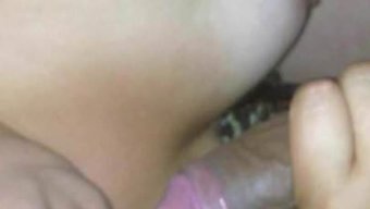 迷人的非洲美女深喉技巧