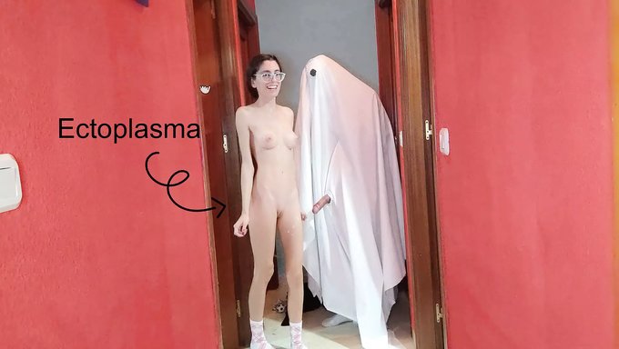 印度少女被鬼魅口交和射精
