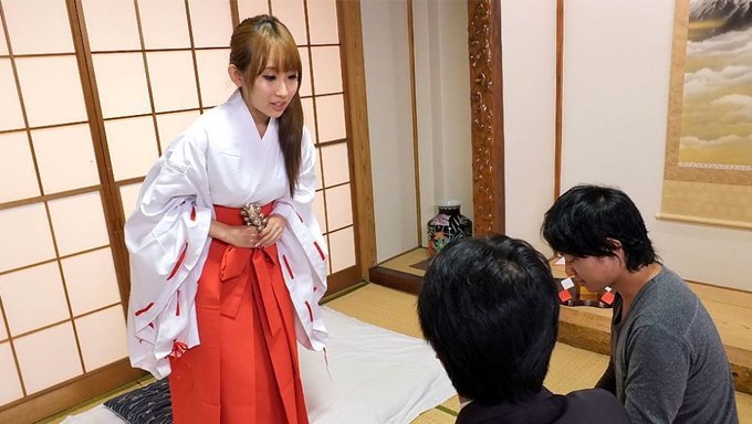 日本家庭主妇yui Misaki的强烈多次高潮体验