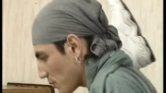 成熟的德国女人热情地...