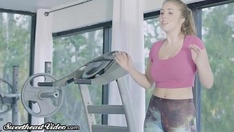 Lena Paul和...