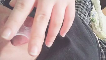 女同性恋色情视频中的...