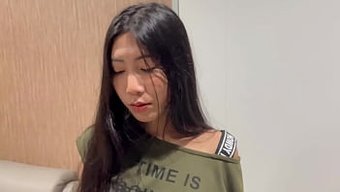 瘦美人把挑逗的照片发...