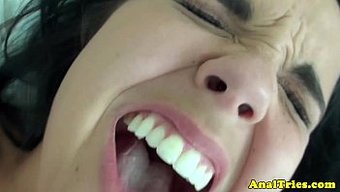 小巧的少女在pov风...