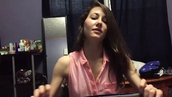 业余女孩口交的自制视频