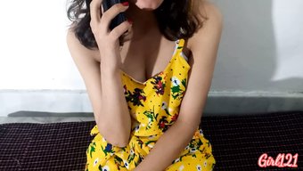 与一个兴奋的女友从后...