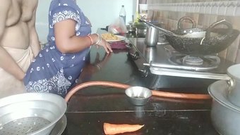 Bhabhi与大鸡巴...