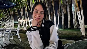 骚人妻被闺蜜轮流操,...