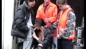 熟女诱惑者给手机性爱...