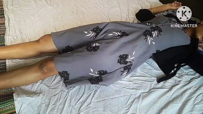 印度少女在自制视频中变得肮脏