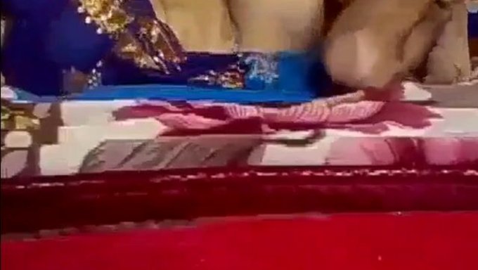业余阿富汗夫妇参与热辣的性爱