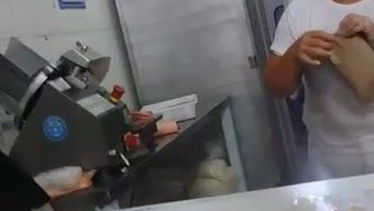 大屁股的成熟业余爱好...
