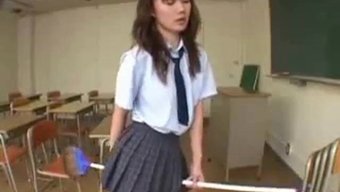 业余日本女孩用手指自慰