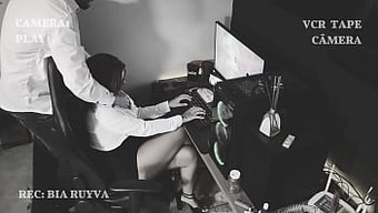 老板偷拍按摩:他老婆...