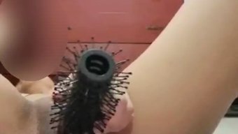 拉丁裔少女为你的快感自慰