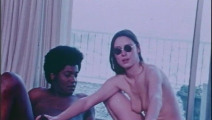 1975年与sharon Thorpe的grindhouse经典之作