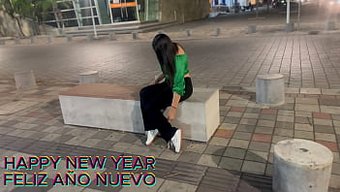 已婚女人在新年前夜出...