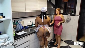我干着把女仆屁股上的...