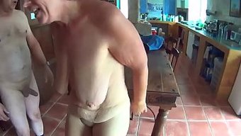 成熟的妓女suzis...