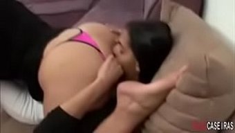女主人和糖宝贝在这个...
