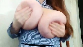 丰满的美女在业余视频...
