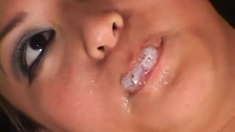跨种族夫妇与大屁股的...