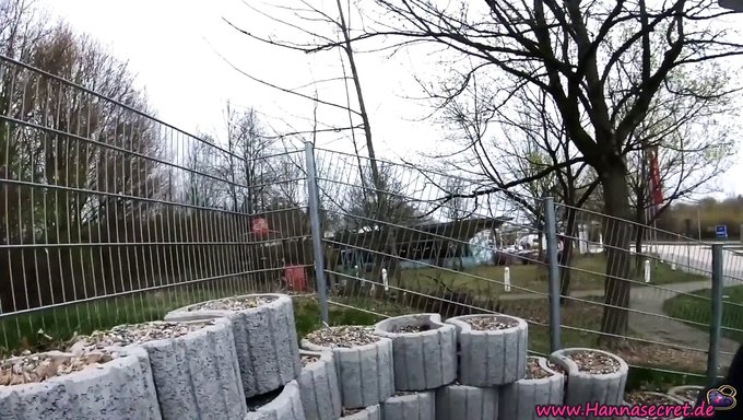 德国业余情侣在公共停车场做爱