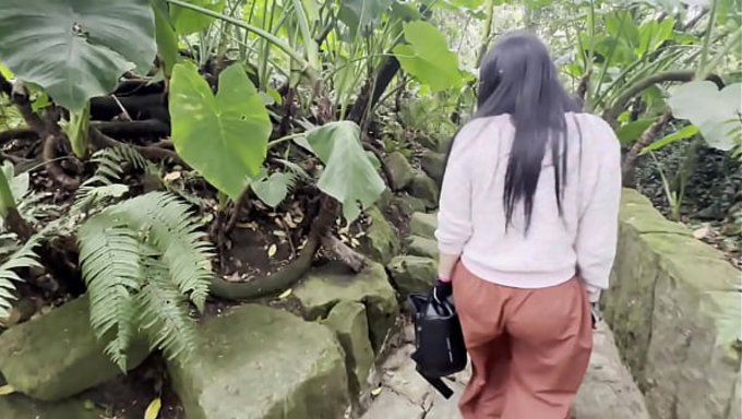 我和继表妹玩得不亦乐乎,但结局却很美满。