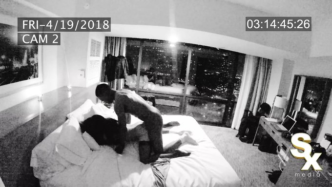 大奶亚洲女孩被大黑屌粗暴地肛交