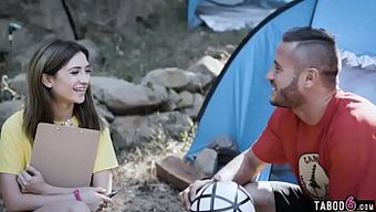 小个子犹太女孩和一个...