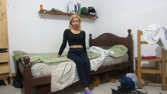 继兄妹在禁忌视频中探...