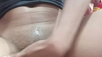 印度少女自制的双性恋...