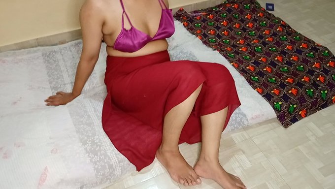 Desi Bhabhi和姐夫的淘气角色扮演