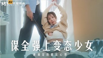 亚洲少女的独自玩耍和...