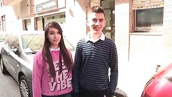 18岁的nikki探...