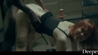 玛蒂兰·沃德在圣诞节...