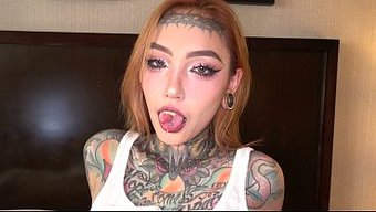 亚洲纹身骚货jess...