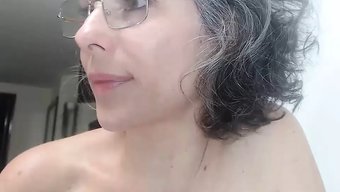 成熟的女人在高清视频...