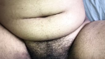 黑发美女享受大鸡巴