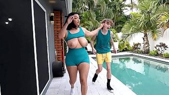 熟女邻居ashlyn...