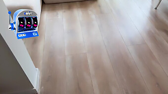 她求着高潮,快点射出...