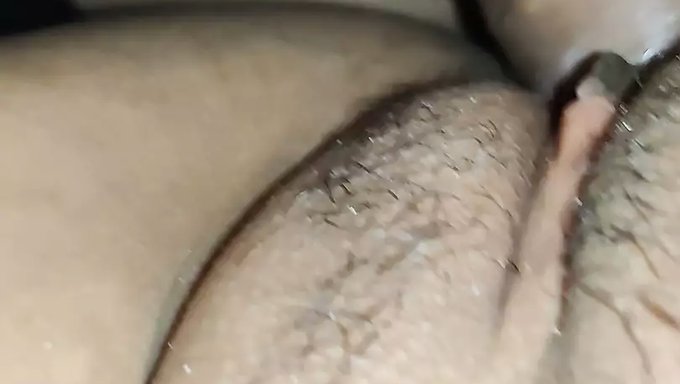 少女继妹被继兄狠狠地操