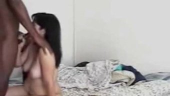 新亚洲妻子被一根大黑...