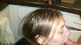 少女(18+)在这个...
