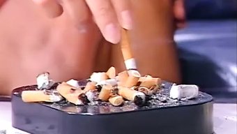 复古色情视频中的禁忌...